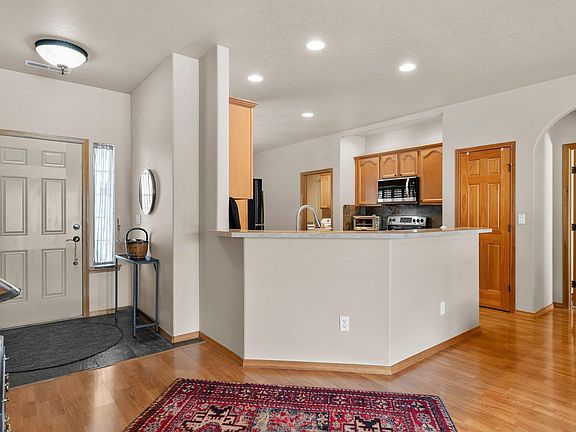 4th image of 2331 Losino Ct