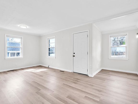 3rd image of 5 Bagwell Ave