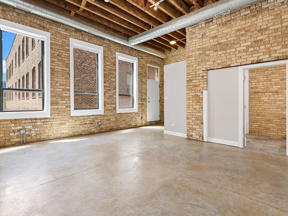 Building Photo 5