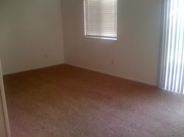 4622 S 375 E, Washington Terrace, UT 84405