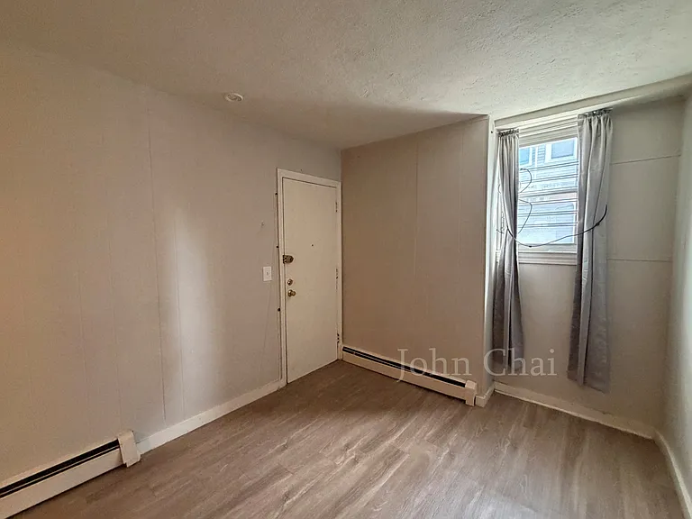 2 Woodlawn St #2R — Photo 9