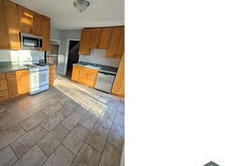 24 Cottage St FLOOR 2, Bayonne, NJ 07002