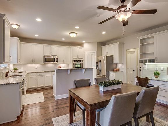4th image of 8216 Middlewick Ln