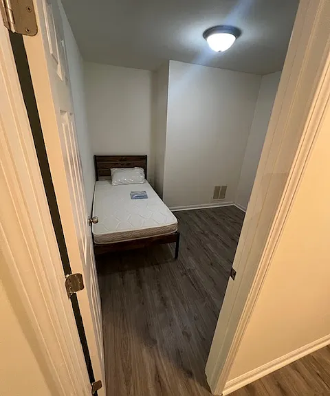 Second Bedroom with Full Bed