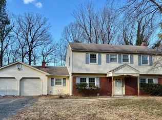 8904 Royal Ridge Ln, Laurel, MD 20708
