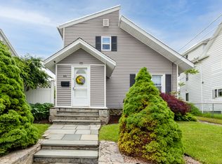 86 Chambers St, Waterbury, CT 06708