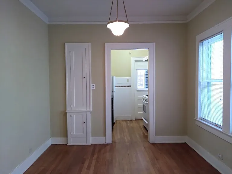 127 W Craig Pl — Photo 7