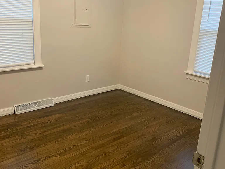 4014 Park Ave — Photo 2