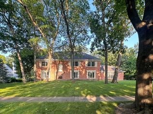 497 Douglas Dr, Lake Forest, IL