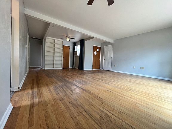 5th image of 309 Edgewood Dr #309