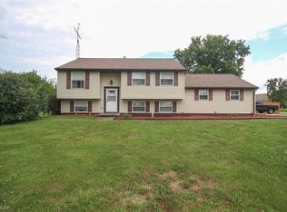 1160 Julia Dr SW, Warren, OH