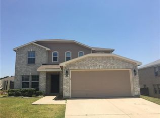 2439 Castle Pines Dr, Burleson, TX 76028