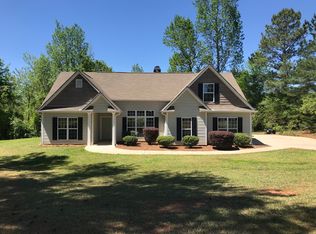 242 Emmett Young Rd, Grantville, GA 30220