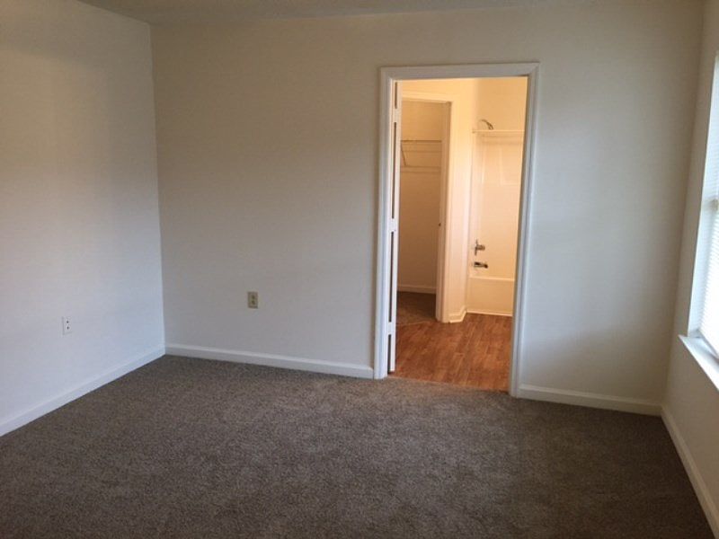 2nd image of 219 Sapelo Cir