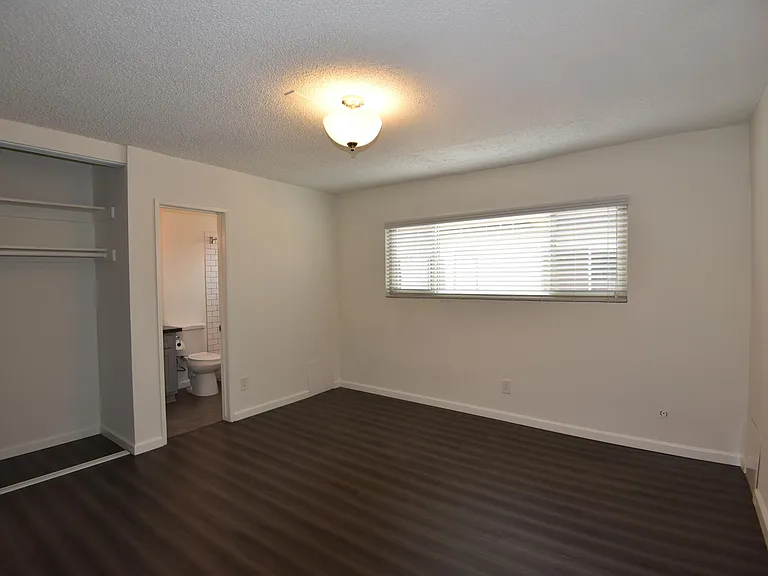 10809 Camarillo St #1 — Photo 6