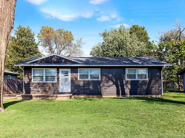 1920 E Idlewild St, Wichita, KS 67216