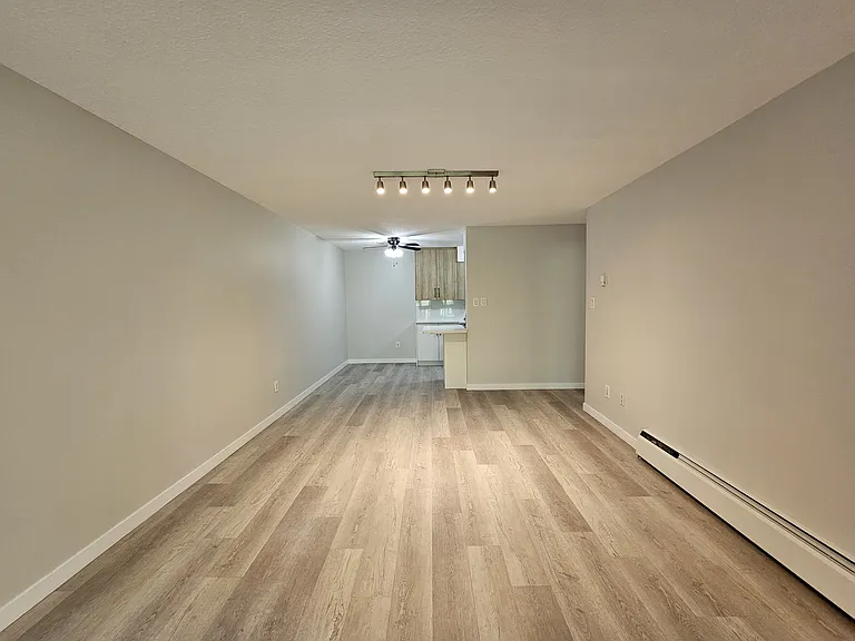 325 Ward St #303 — Photo 25
