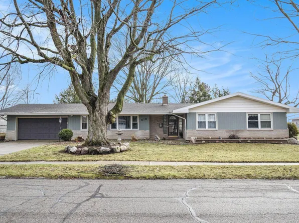 516 S Shumaker Dr, Bremen, IN 46506