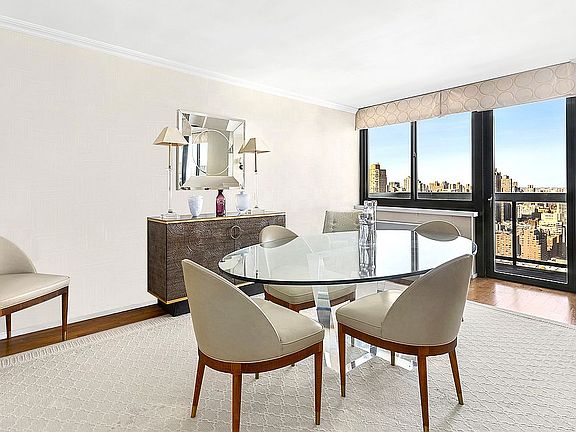 3rd image of 515 E 72nd St APT 39A