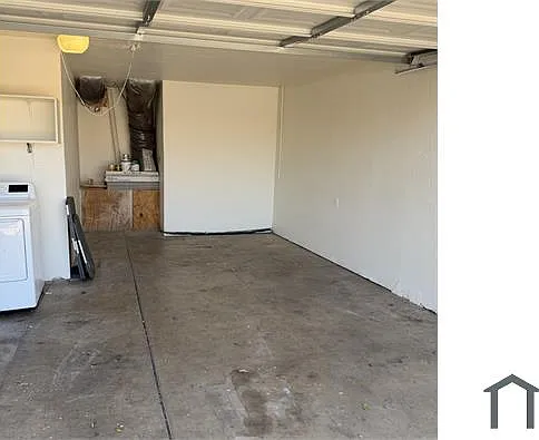3 bed, 1556 sqft, $2,450 — Photo 3