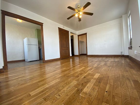 2nd image of 4066 Lindell Blvd #1B-710
