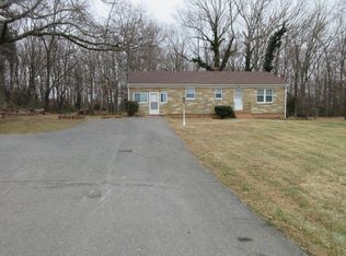 889 Dixie Airport Rd, Madison Heights, VA 24572