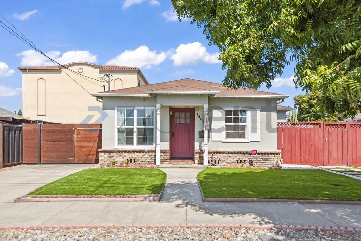 3 bed, 1.5 bath, 1222 sqft, $4,620 — Photo 1