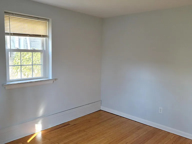 230 N Essex Ave #A — Photo 10