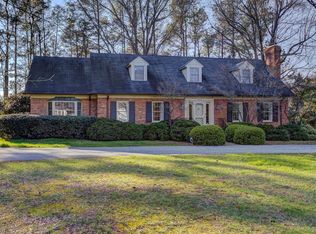 1415 Heathcliff Rd, High Point, NC 27262