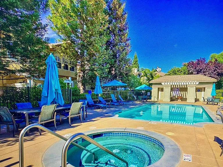 9837 Villa Francisco Ln — Photo 25