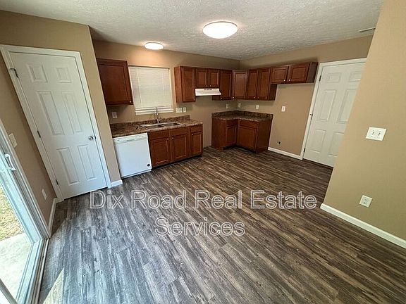 5th image of 95 Ramsey Dr