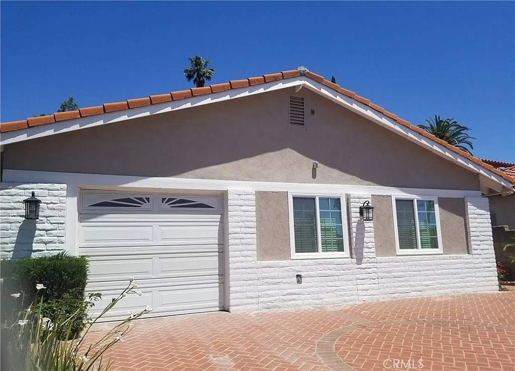1 bed, 500 sqft, $2,200 — Photo 1