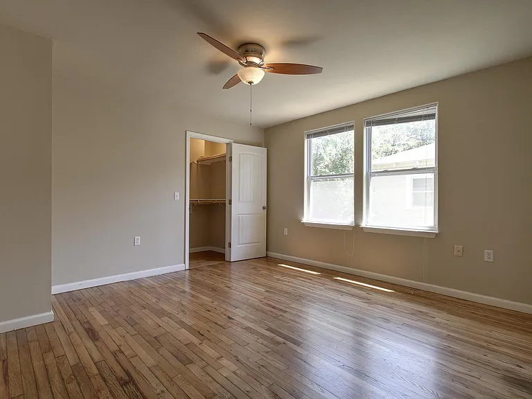4509 Depew Ave — Photo 15
