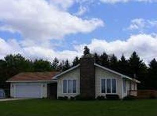 701 Holly Rd, Cadillac, MI 49601