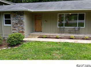 112 Richards Dr, Hendersonville, NC 28792