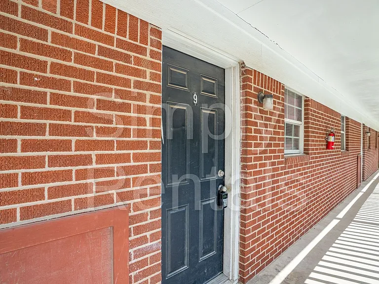 1220 Texas St — Photo 37
