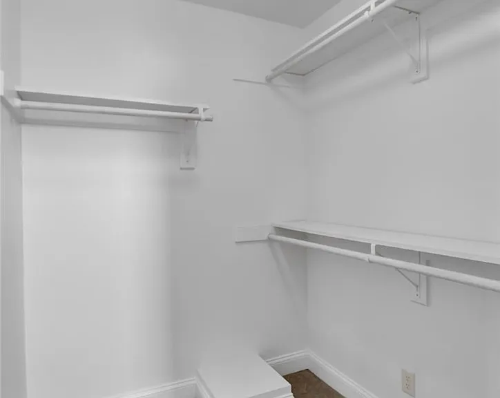 5849 Broadway St #8 — Photo 19