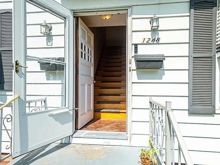 1248 Webb Rd #2 — Photo 3