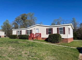 121 Sue Ella Ct, Townville, SC 29689
