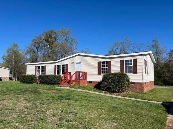 121 Sue Ella Ct, Townville, SC 29689