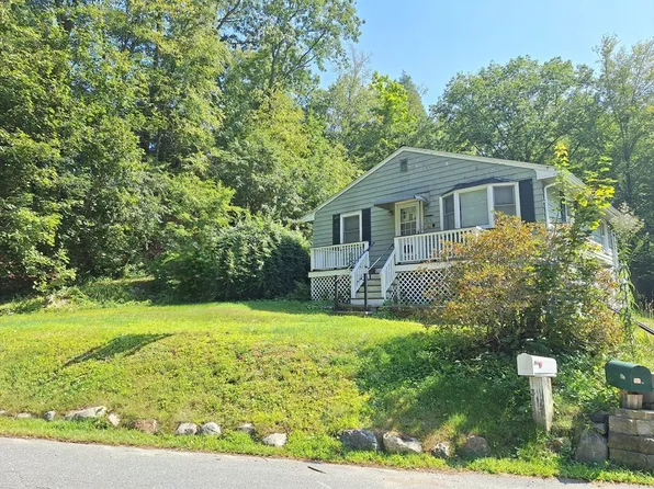 315 Lake Dr, South Hamilton, MA 01982