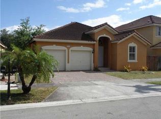 7925 SW 164th Pl, Miami, FL 33193