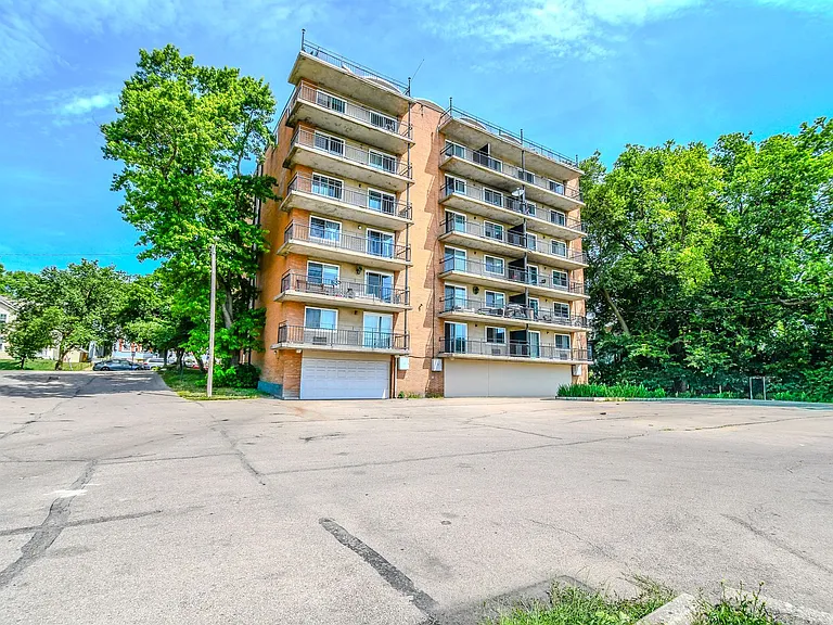 848 Riverview Ter #305 — Photo 7