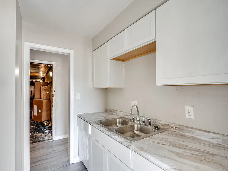 2885 Hampton Rd — Photo 12
