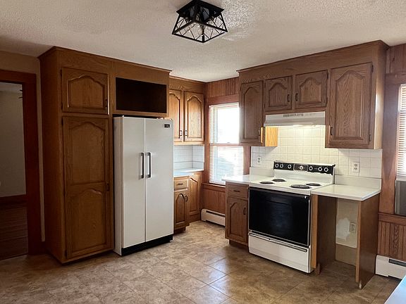 3rd image of 44 Langdon Ct APT 2
