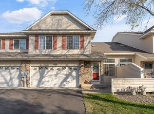 9894 Hamlet Ct S, Cottage Grove, MN 55016