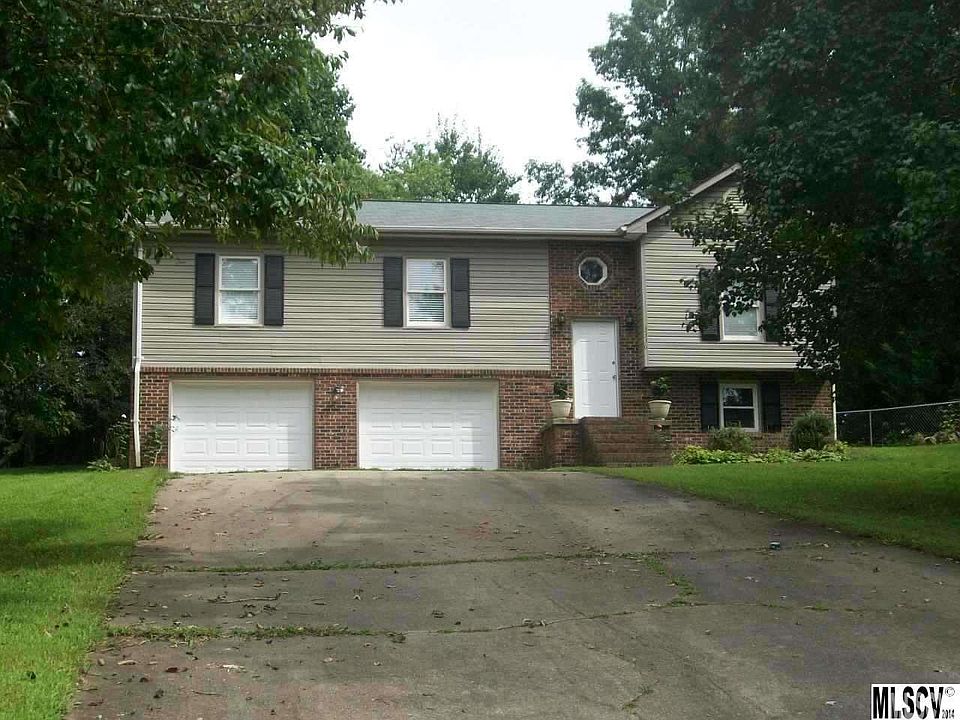 1st image of 3336 Peachtree Pl