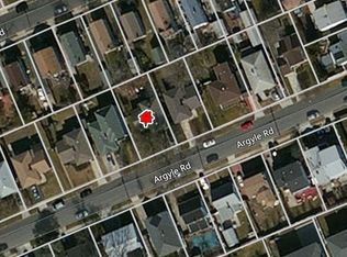 352 Argyle Rd, Cedarhurst, NY 11516