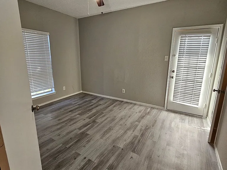 3209 Norwalk Ave #202 — Photo 7