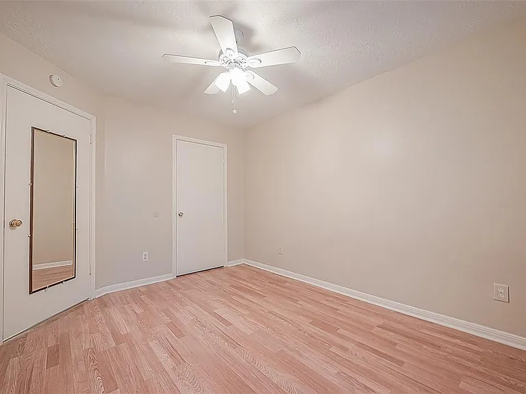 22319 Rangeview Dr — Photo 9